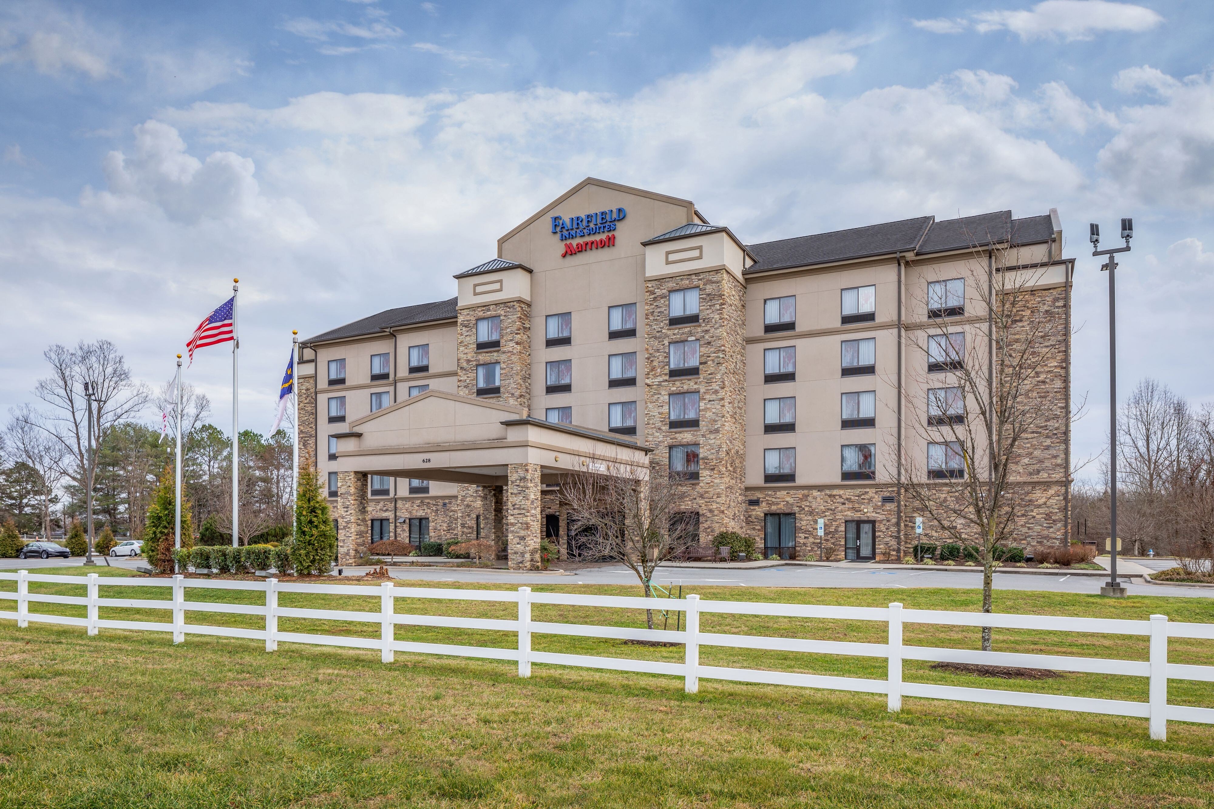 Fairfield Inn & Suites