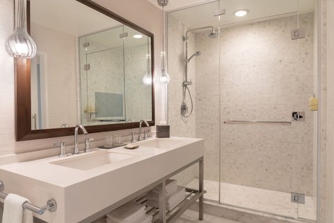 JW Marriott Los Angeles JW Suite Bathroom