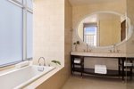 1 Bedroom Suite, 1 Bedroom 2 room Suite, 1 King, Sofa bed
