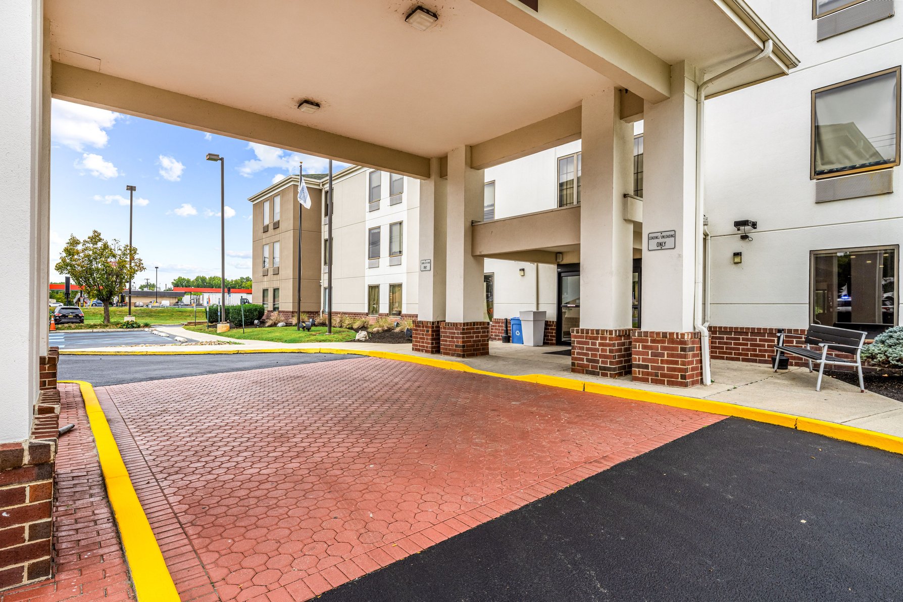 Porte cochere and entrance