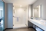 Aloft, Suite, 1 King, Partial bay view