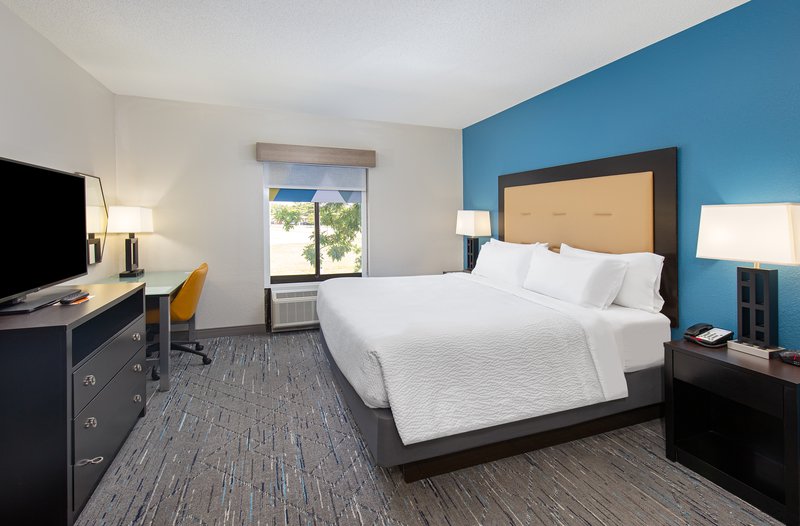 Holiday Inn Express – Military Turner Guesthouse
