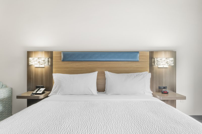 Holiday Inn Express NEWINGTON