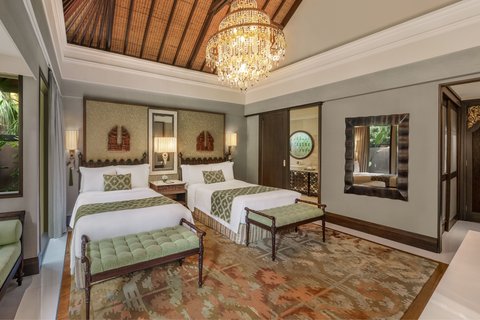 Two-Bedroom Lagoon Villa Twin Bedroom
