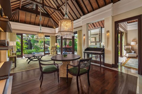 One-Bedroom Lagoon Villa Living Room