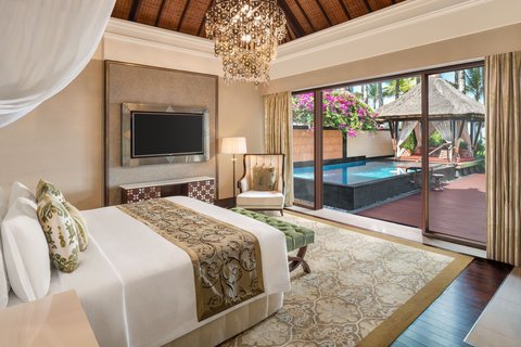 One-Bedroom Strand Villa Bedroom