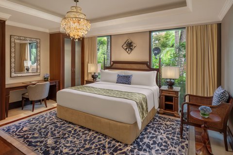 Three-Bedroom Strand Residence Small Bedroom