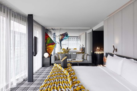 Spectacular Studio Suite