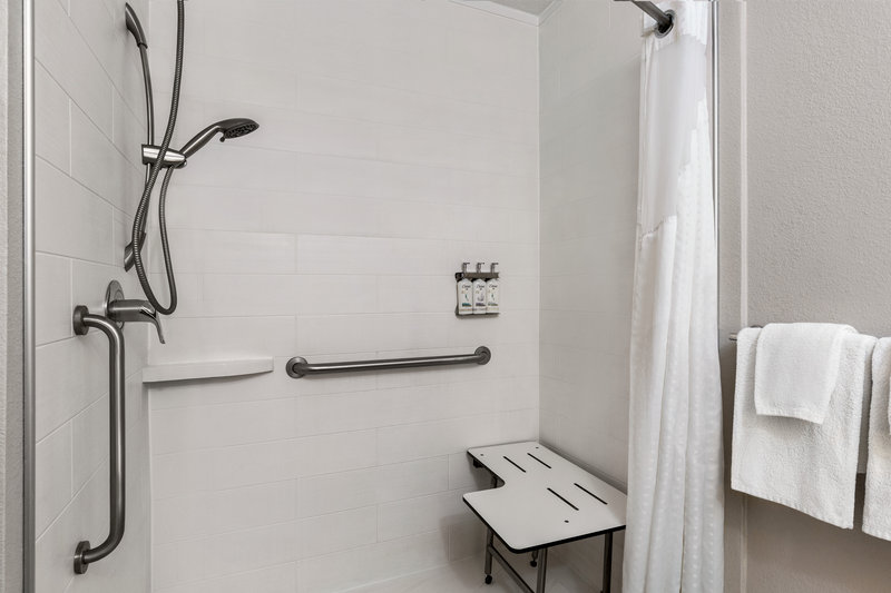 HOLIDAY INN EXP STES LIVE OAK