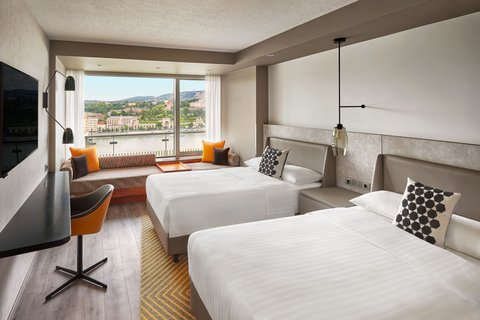 Twin Deluxe Guest Room with View