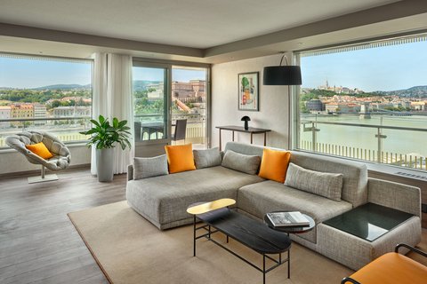 Executive Suite Living Room