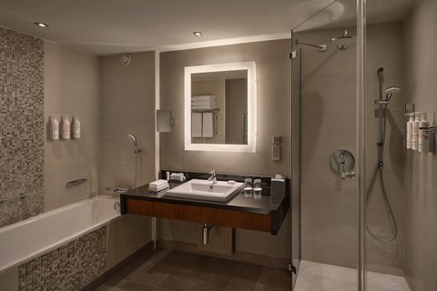 Junior Suite Bathroom