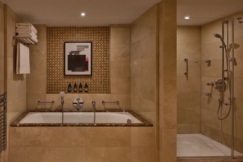 Presidential Suite - Bathroom