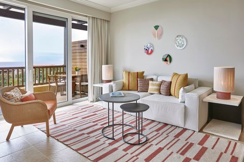 Premium Suite Living room