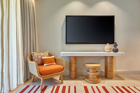 Suite Interior