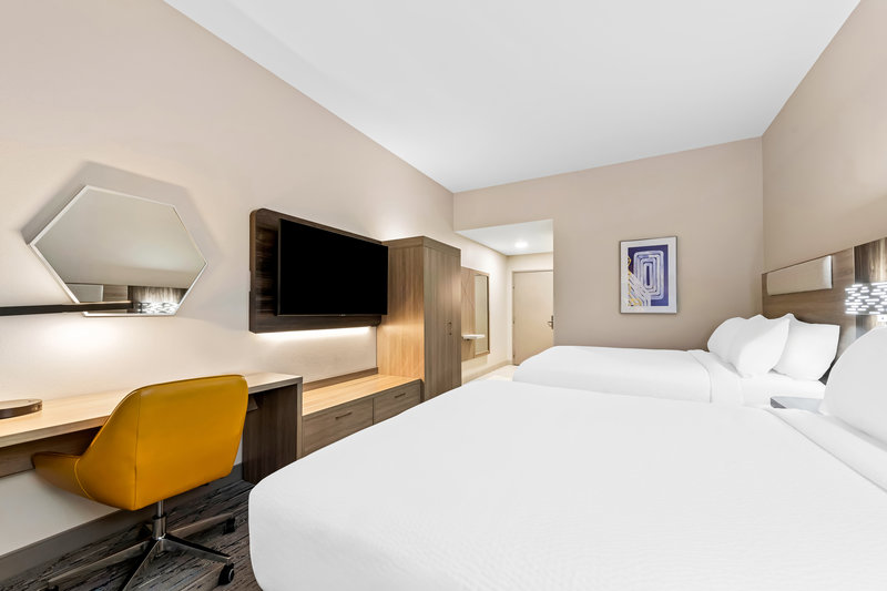Holiday Inn Express Hotel & Suites Dillsboro