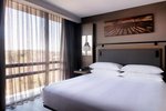 Executive King, M Club lounge access, Guest room, 1 King, Sofa bed