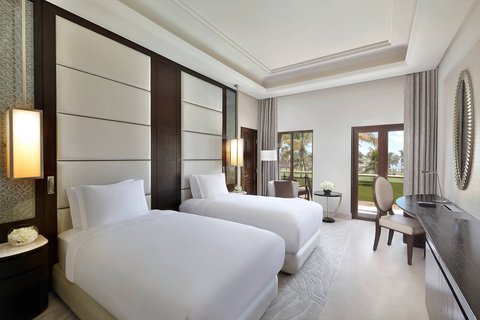 Deluxe Twin/Twin Pool View Guest Room