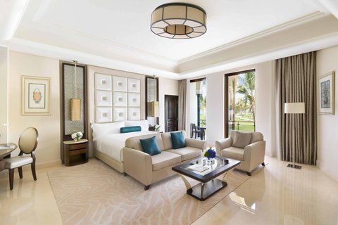Junior Suite bedroom
