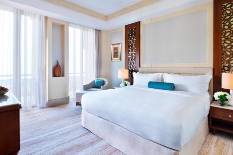 Executive Suite mountain view