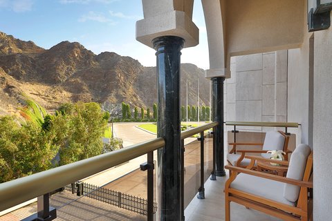 Balcony Mountain View