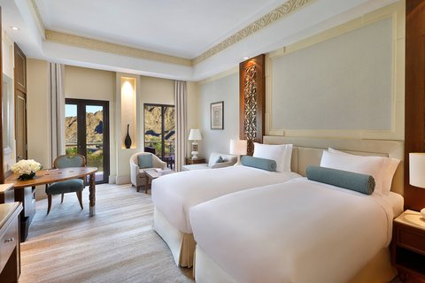 Twin Beds Mountain View