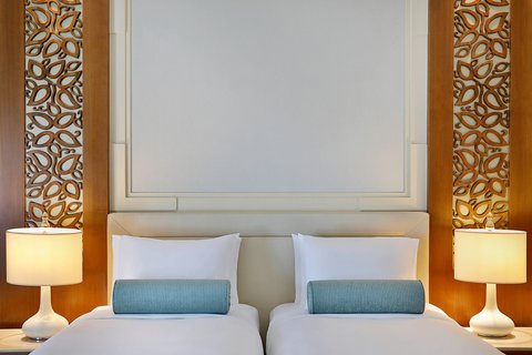 Executive Suite - Twin/Twin Bedroom