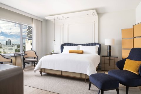 King Guest Room - City View