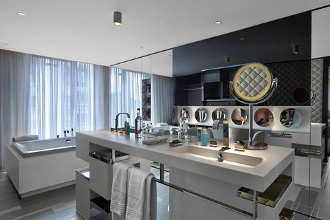 Wow Suite - Bathroom
