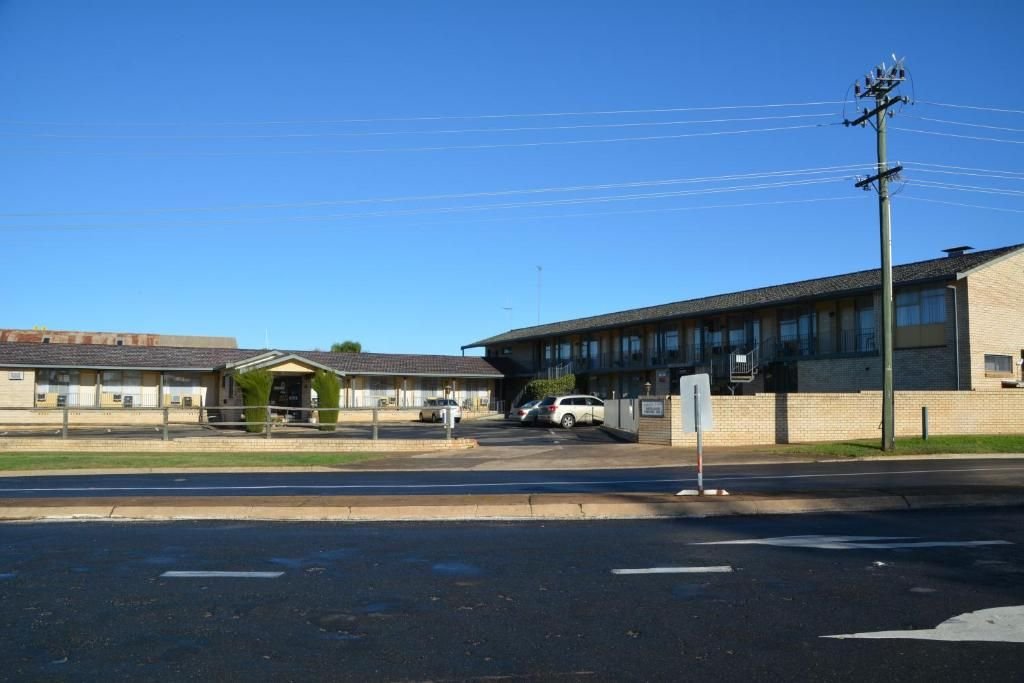 Adrian Motel