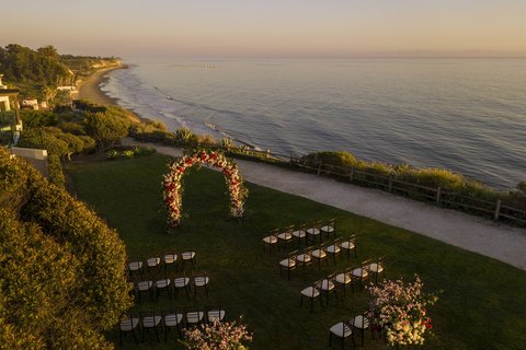 Wedding Ceremony on The Bluff