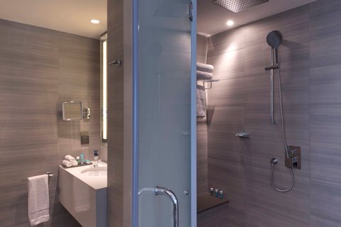 Wonderful Guest Bathroom