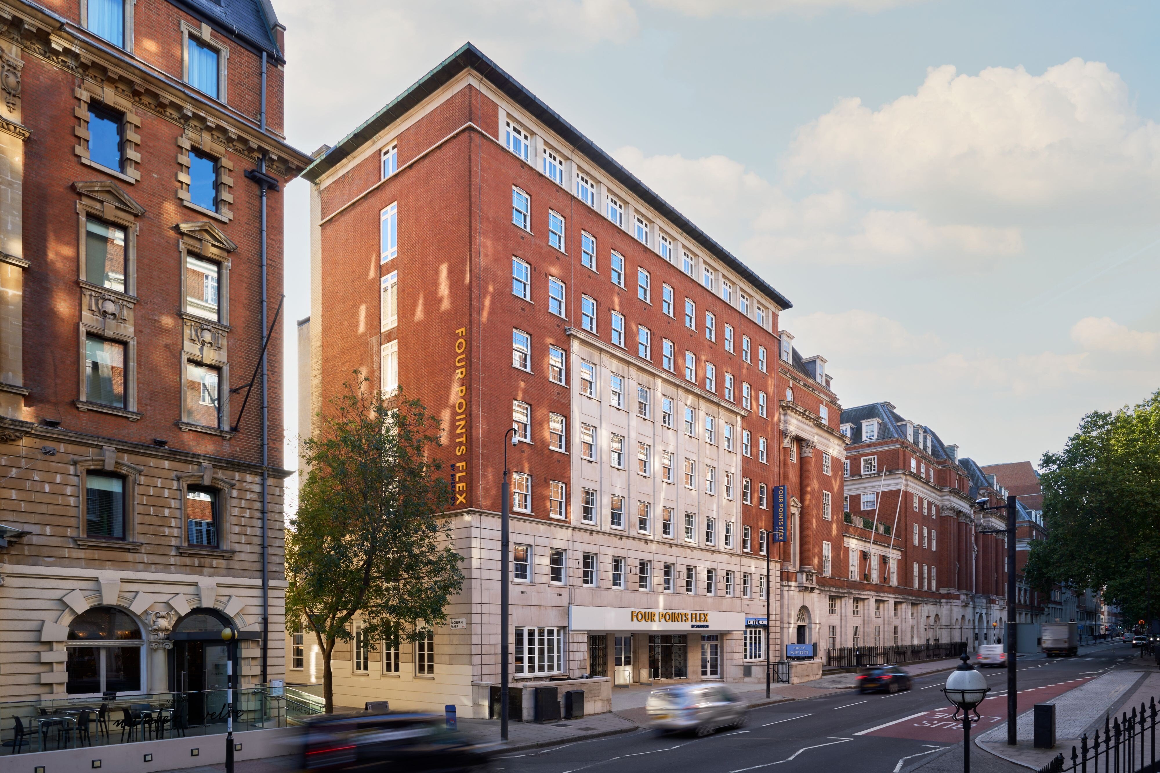 Four Points Express by Sheraton London