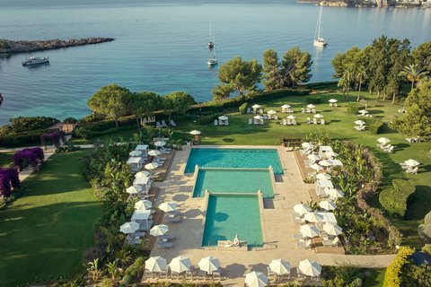 Cascade Pool/Ocean View