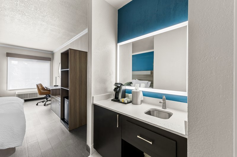 HOLIDAY INN EXP ST SIMONS ISLD