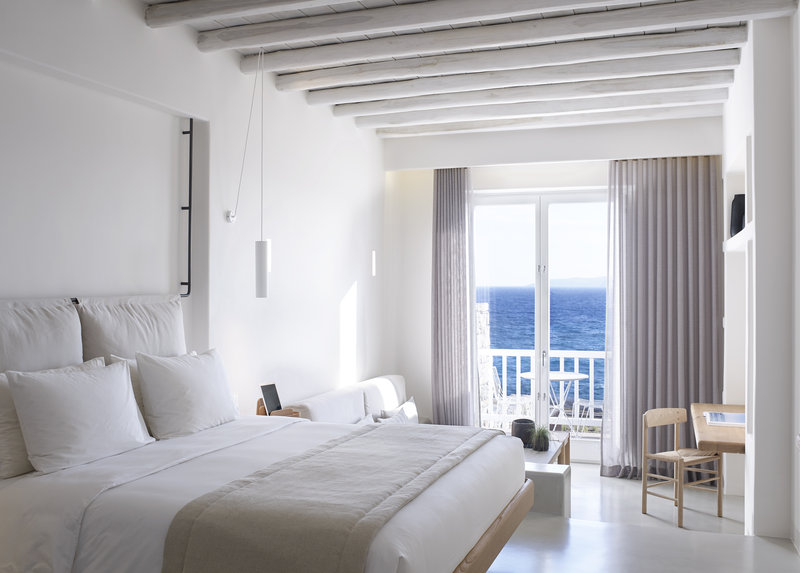 Bill And Coo Suites And Lounge