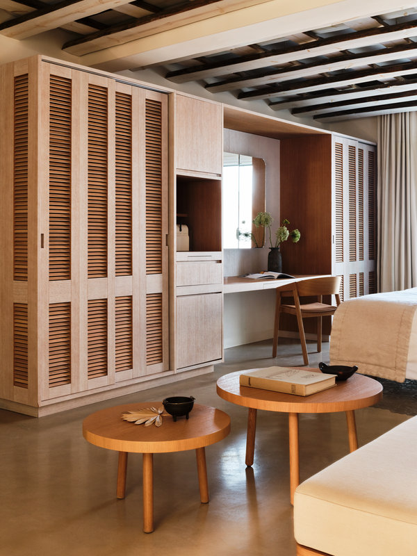 Bill And Coo Suites And Lounge