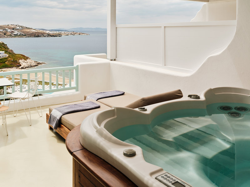 Bill And Coo Suites And Lounge