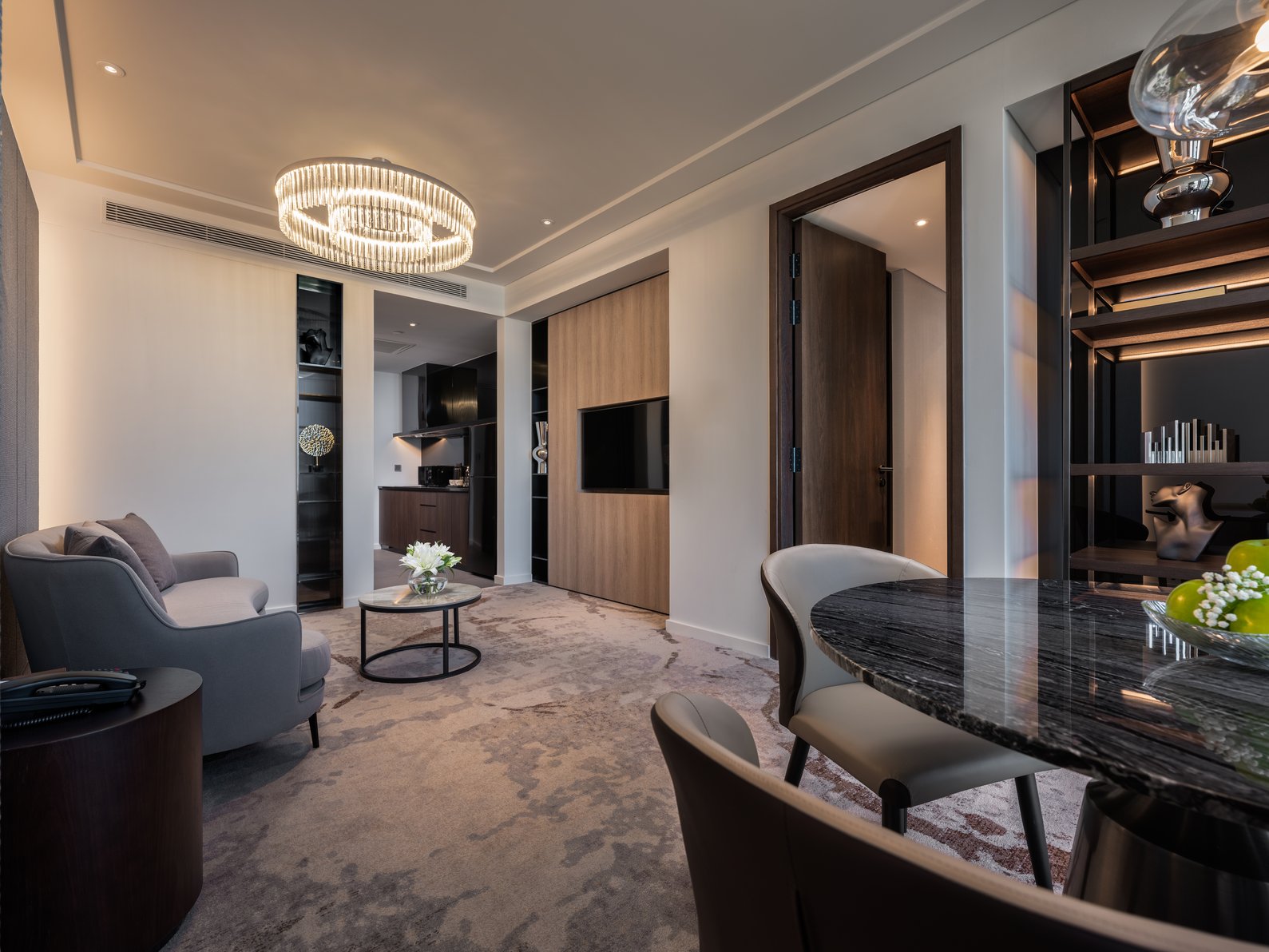 Crowne Plaza Danang City Centre Room Type - Junior Suite with King and Twin Bed Crowne Plaza Danang City Centre Room Type - Junior Suite with King and Twin Bed