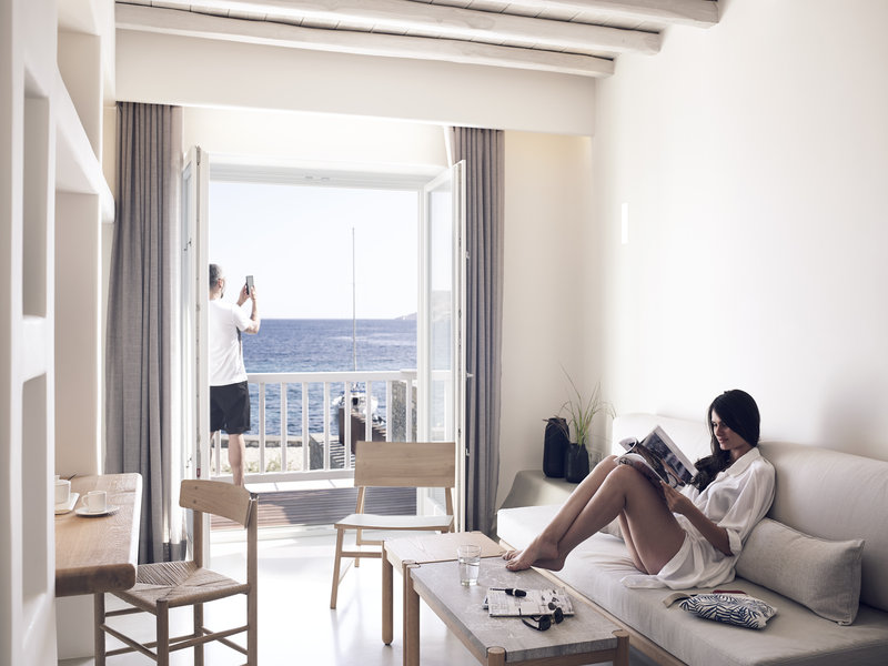 Bill And Coo Suites And Lounge