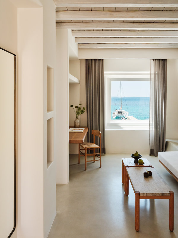 Bill And Coo Suites And Lounge