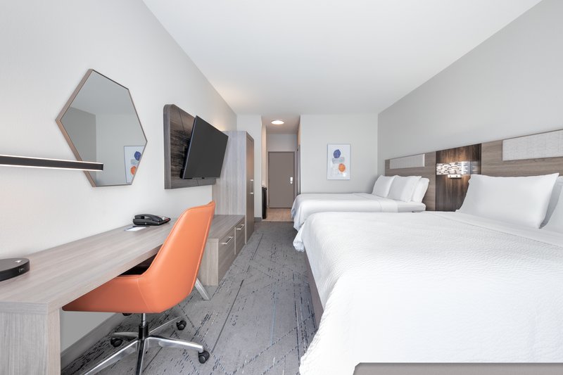 TWO QUEEN BEDS NONSMOKING