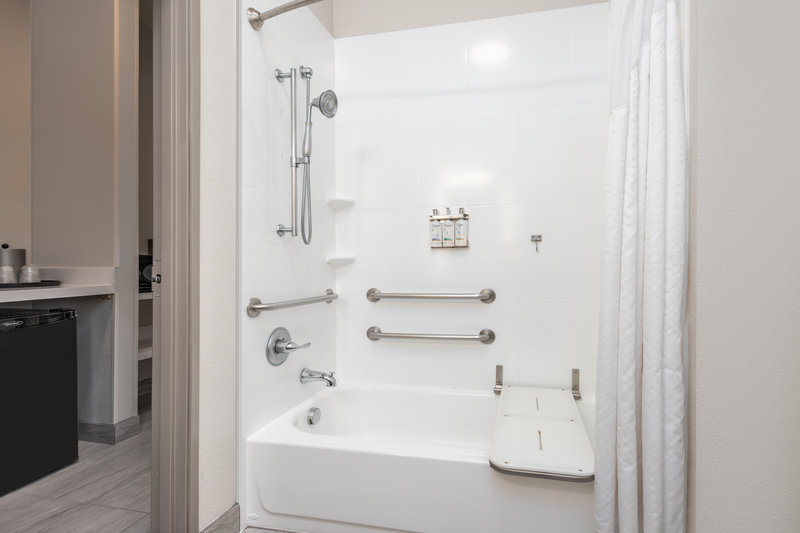 Holiday Inn Express Hotel & Suites DALLAS WEST
