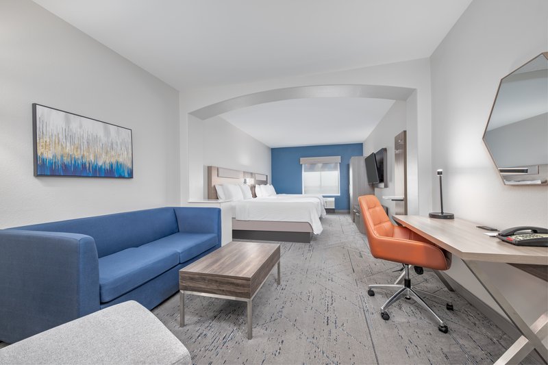 2 QUEEN BED SUITE NONSMOKING