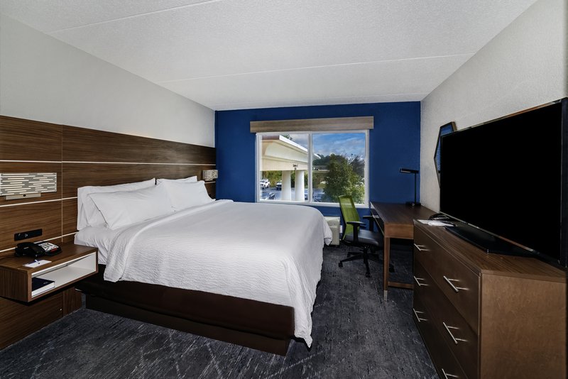 Holiday Inn Express Hotel & Suites Walterboro