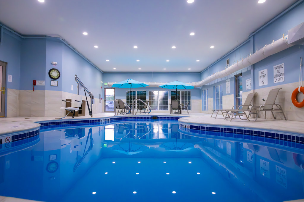 Holiday Inn Express & Suites CENTER TOWNSHIP, Stark