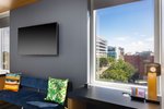 Guest room, 1 King, City view