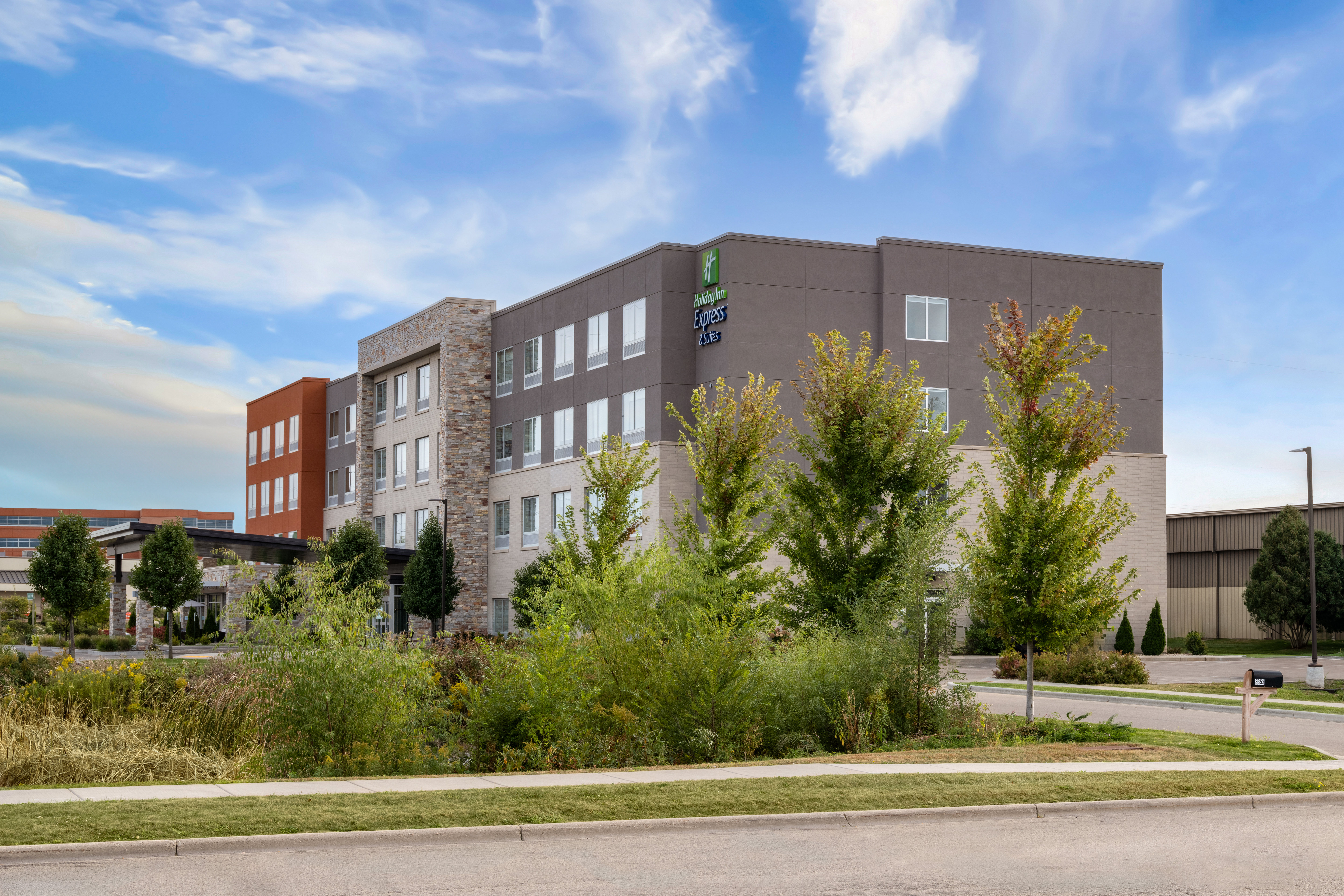 Holiday Inn Express & Stes Madison West