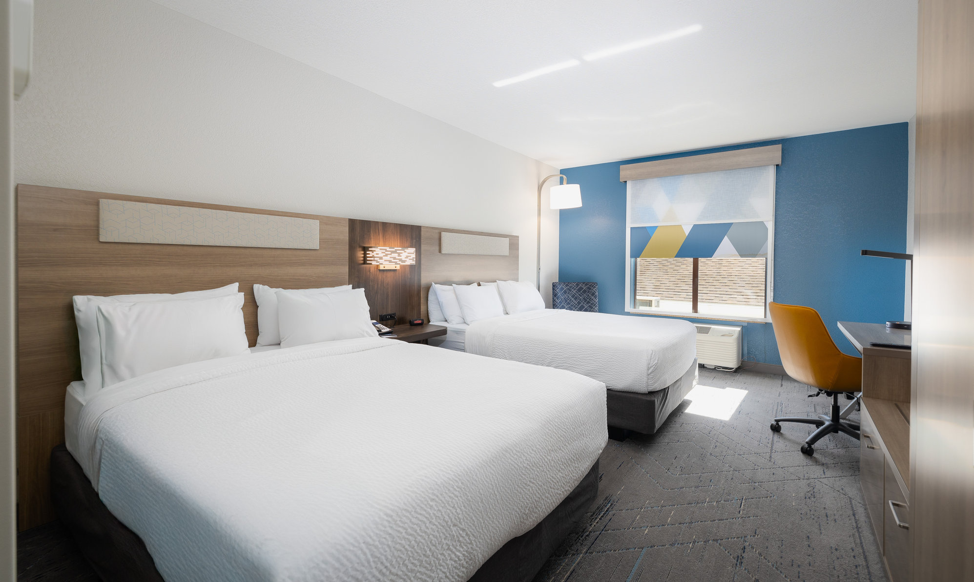 Holiday Inn Express Hotel and Suites Saint Robert Room Type - 2 Queen Standard