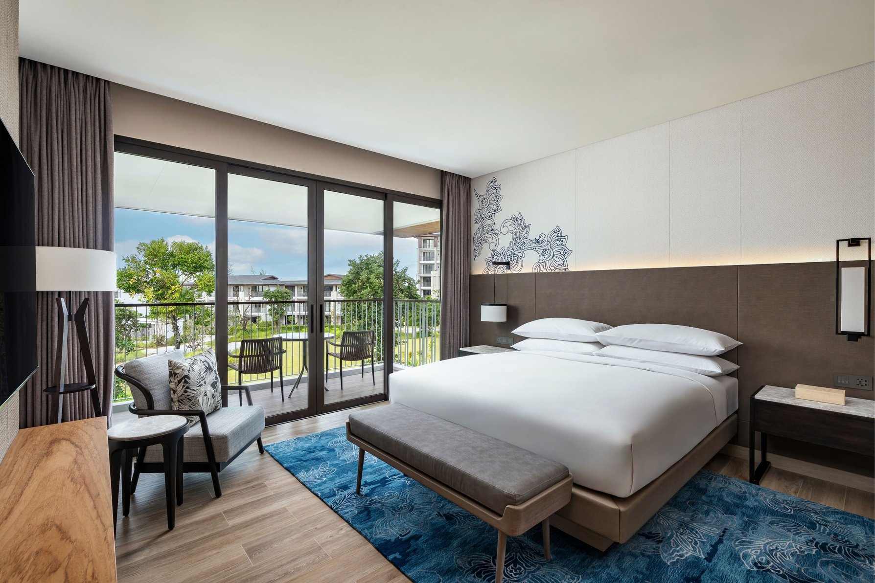 Khao Lak Marriott Beach Resort & Spa Room Type - Family Suite, Bedroom 1: 1 King, Bedroom 2: 1 Twin bunk, Garden view